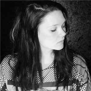 Esther Holt - Countless Verse album