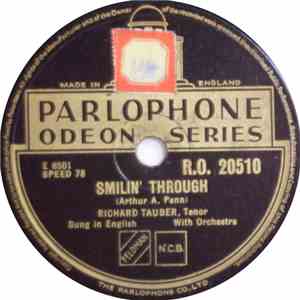 Richard Tauber - Smilin' Through / A Little Love, A Little Kiss album
